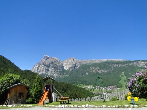 Outdoor Pictures 21