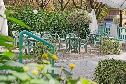 Outdoor Pictures 22