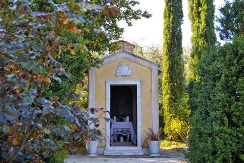 Outdoor Pictures 24