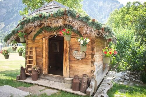 Outdoor Pictures 20
