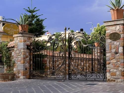 Outdoor Pictures 22