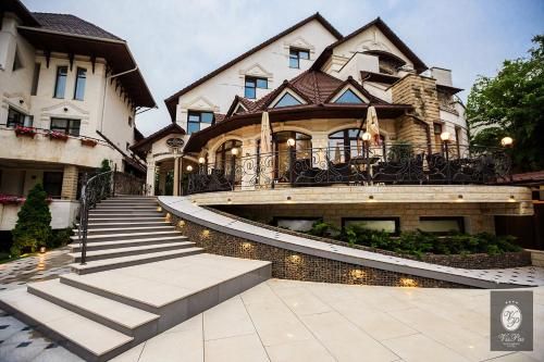 Outdoor Pictures 1