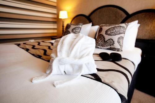 Carlton Oasis Hotel
