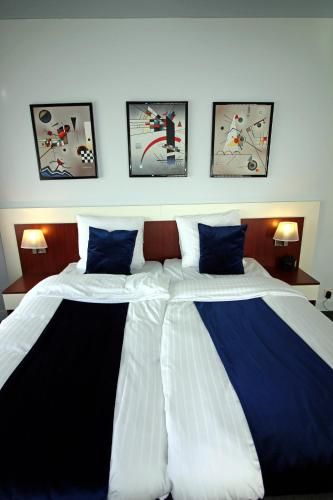 Apollo Hotel