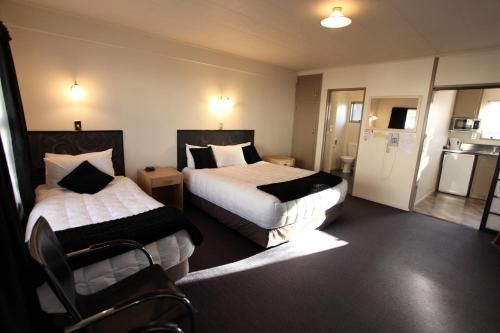 Townhouse Motel