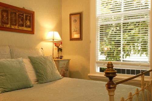 Eden Park Bed And Breakfast Inn