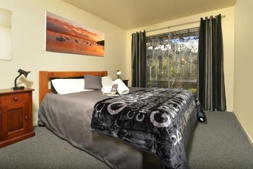 Tombstone Motel, Lodge & Backpackers
