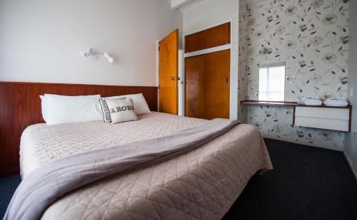 Tower Road Motel