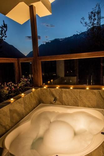 Outdoor Pictures 9