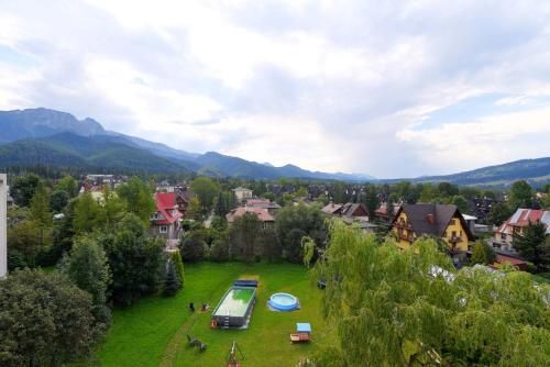 Outdoor Pictures 24