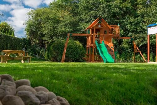 Outdoor Pictures 21