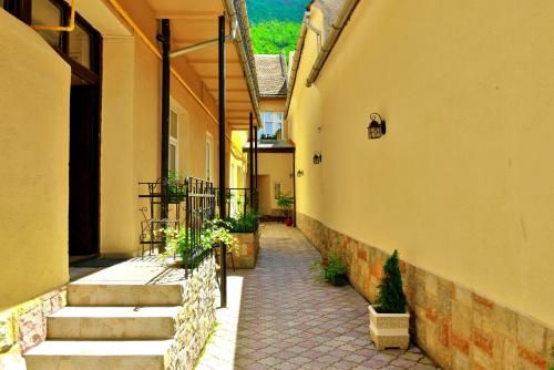 Outdoor Pictures 22