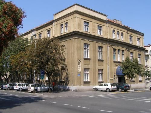 HOTEL DOM