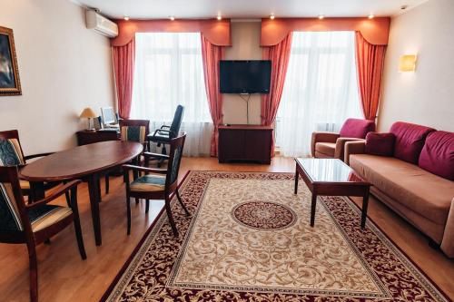 Nikolaevsky Hotel