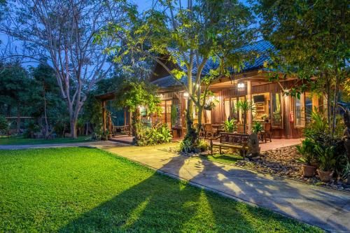 Outdoor Pictures 24