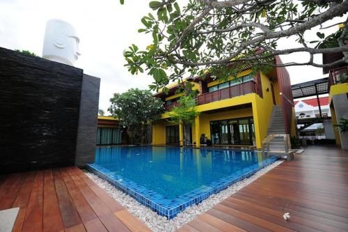 Capstone Resort