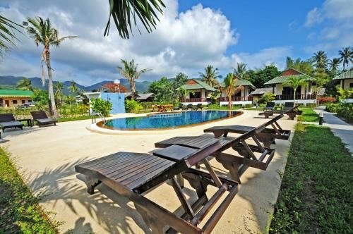 Phatcharee Resort