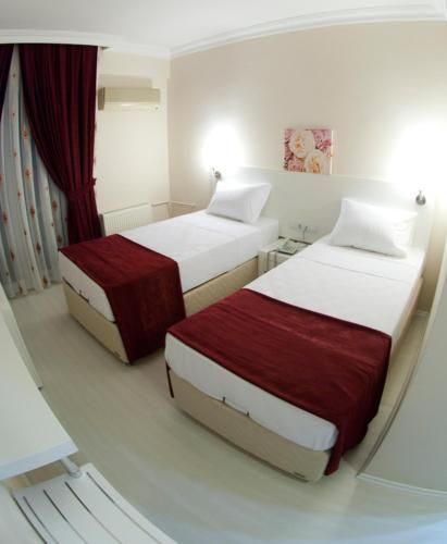 Ayapam Hotel