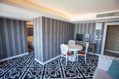 Aktug Elegance Hotel