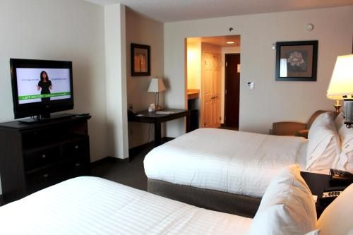 Holiday Inn Express & Suites Mobile West I-10, an IHG Hotel