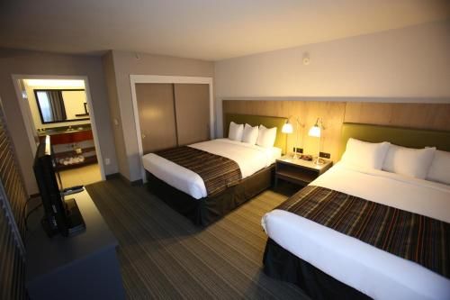 GreenTree Inn & Suites Phoenix Sky Harbor
