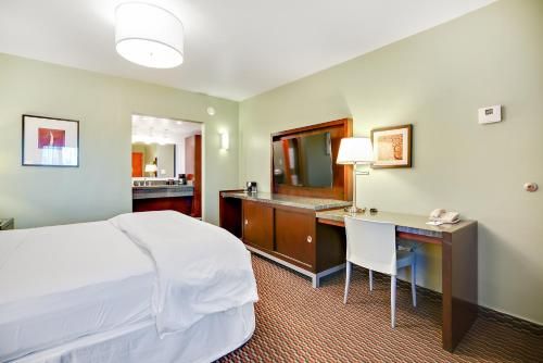 3 Palms Hotel