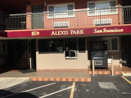 Alexis Park Hotel