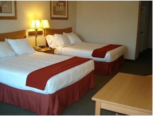 Holiday Inn Express & Suites Tracy, an IHG Hotel