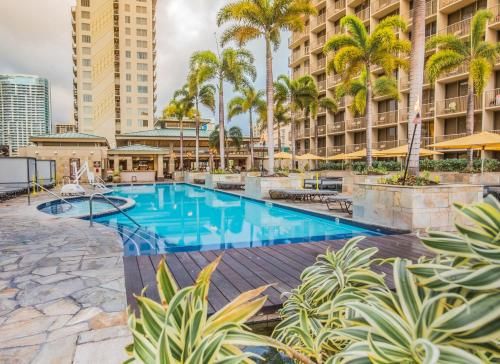 Embassy Suites by Hilton Waikiki Beach Walk