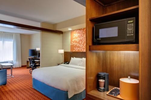 Fairfield Inn and Suites Hutchinson