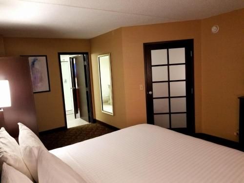 Best Western Okemos/East Lansing Hotel & Suites