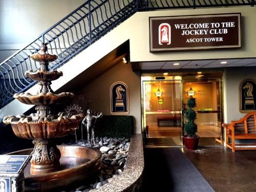 Jockey Resort Suites Center Strip