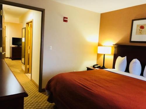 Queens County Inn and Suites