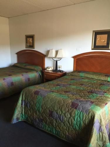 The Mountaineer Inn - Asheville