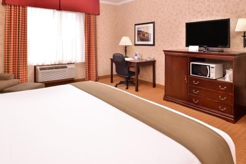 Holiday Inn Express Hotel & Suites Albany, an IHG Hotel
