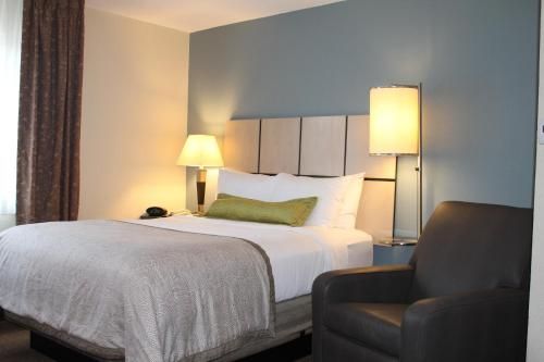 Sonesta Simply Suites Knoxville