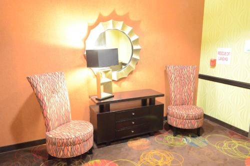 Holiday Inn Channelview, an IHG Hotel