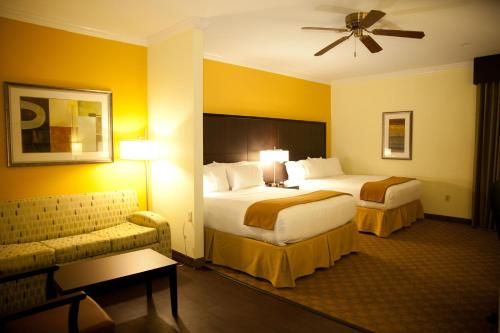 Holiday Inn Express Hotel & Suites Houston North Intercontinental, an IHG Hotel