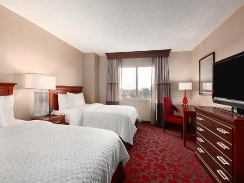 Embassy Suites by Hilton Dulles Airport