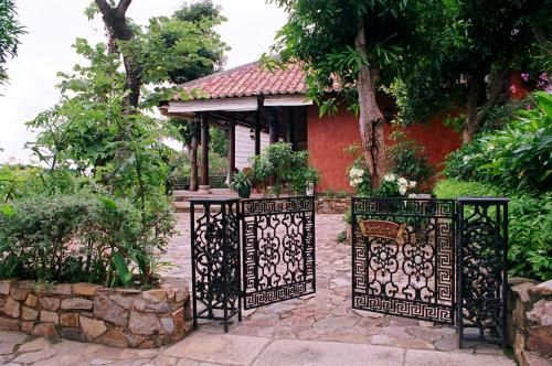 Outdoor Pictures 1