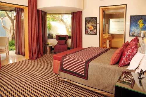 Mantis No5 Boutique Art Hotel