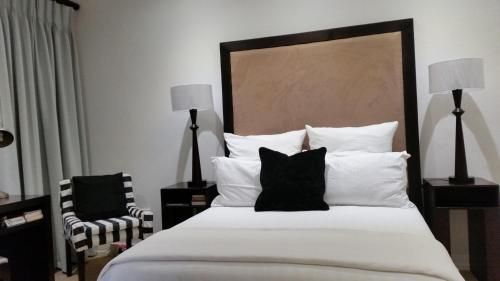 Rosebank Lodge Guesthouse by Claires