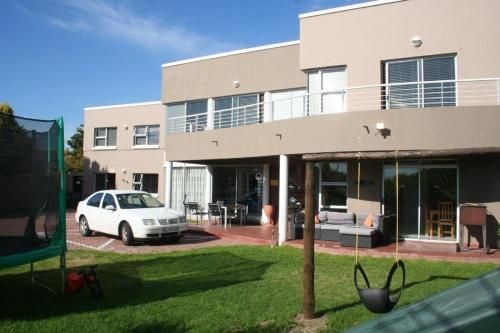 COLORS OF CAPE TOWN LODGE
