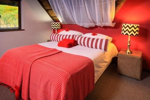 Thatchwood Country Lodge