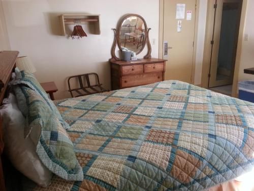 Gunstock Inn