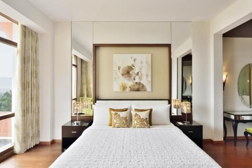 Le Meridien Jaipur Resort & Spa