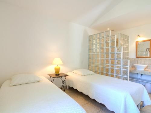 Rental Villa Les Fauvettes - Carpentras, 3 bedrooms, 6 persons