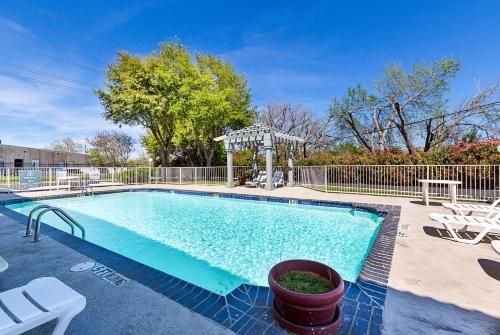Outdoor Pictures 22