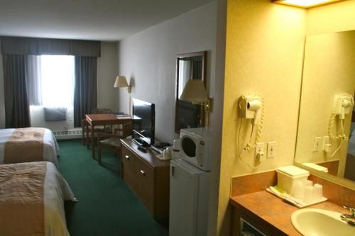 Coast Fort St John Hotel