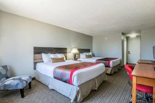 Ramada by Wyndham Mitchell Hotel & Conference Center